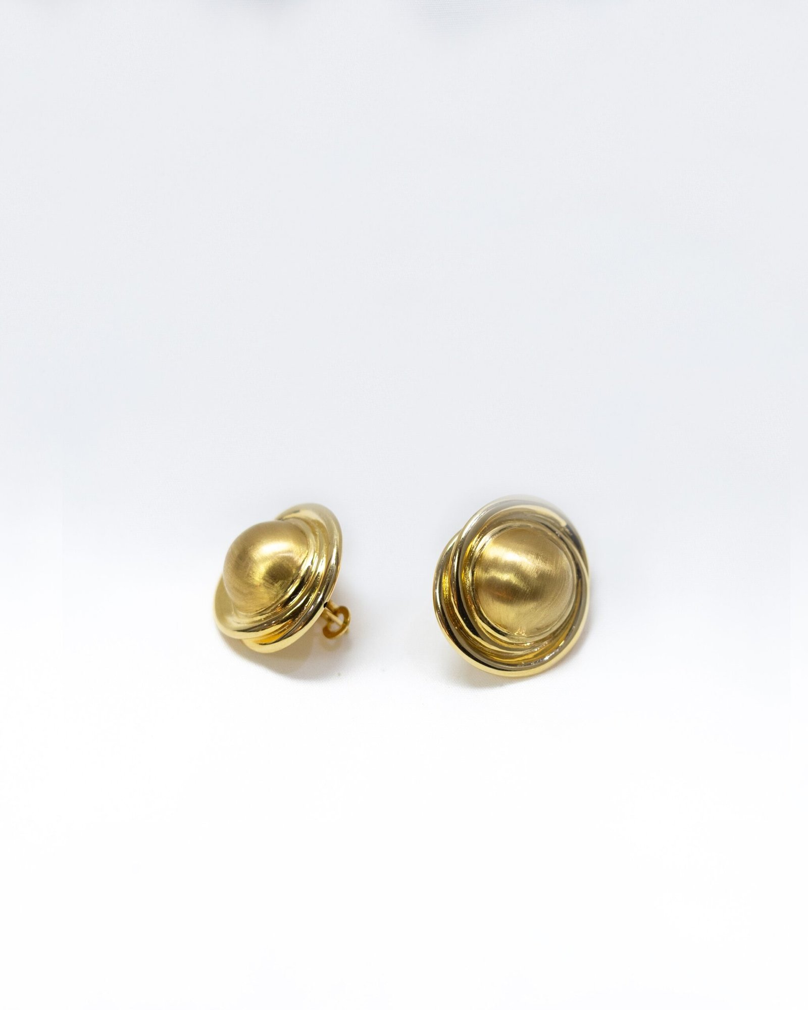 Yellow gold bold studs