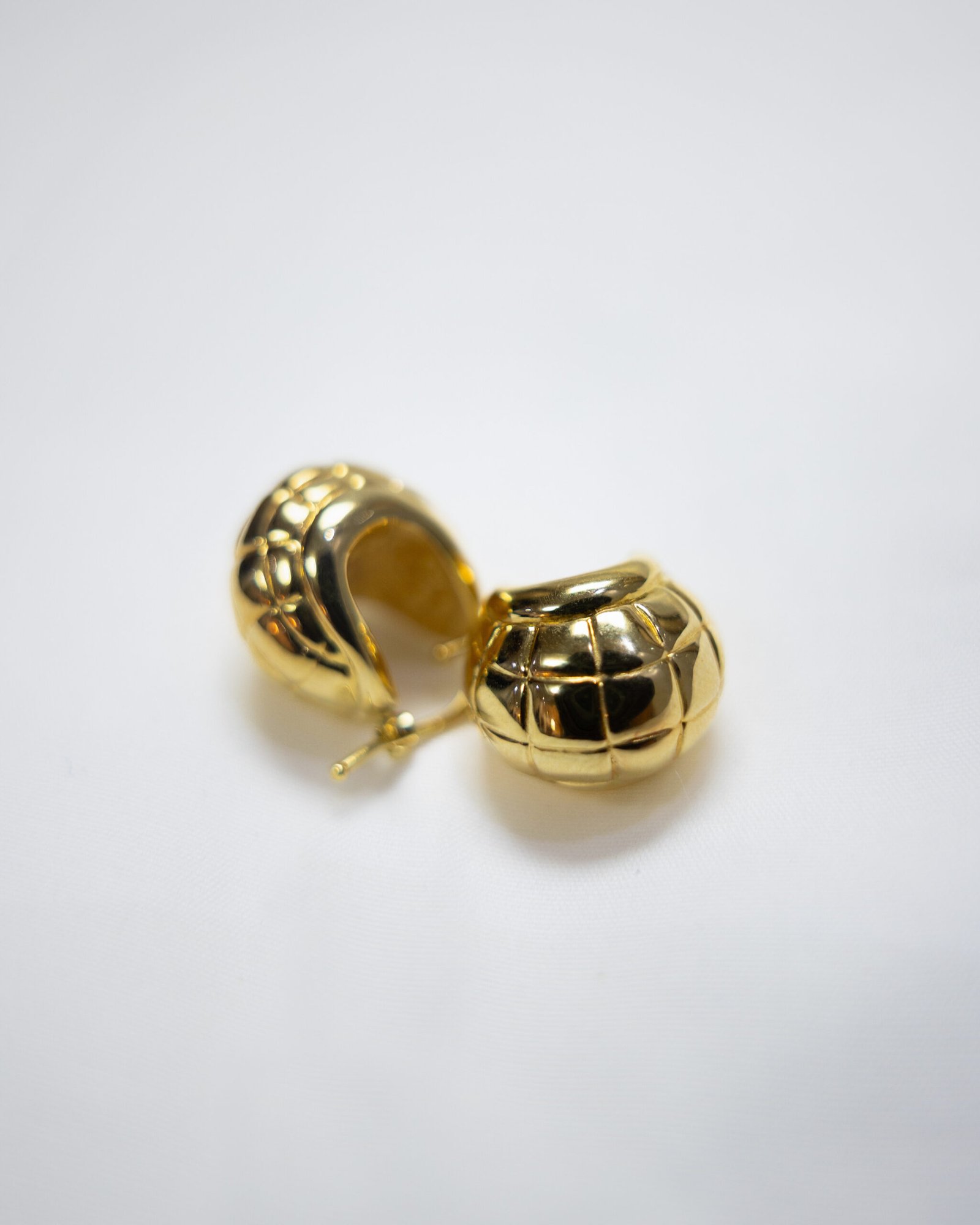 Yellow gold hoops