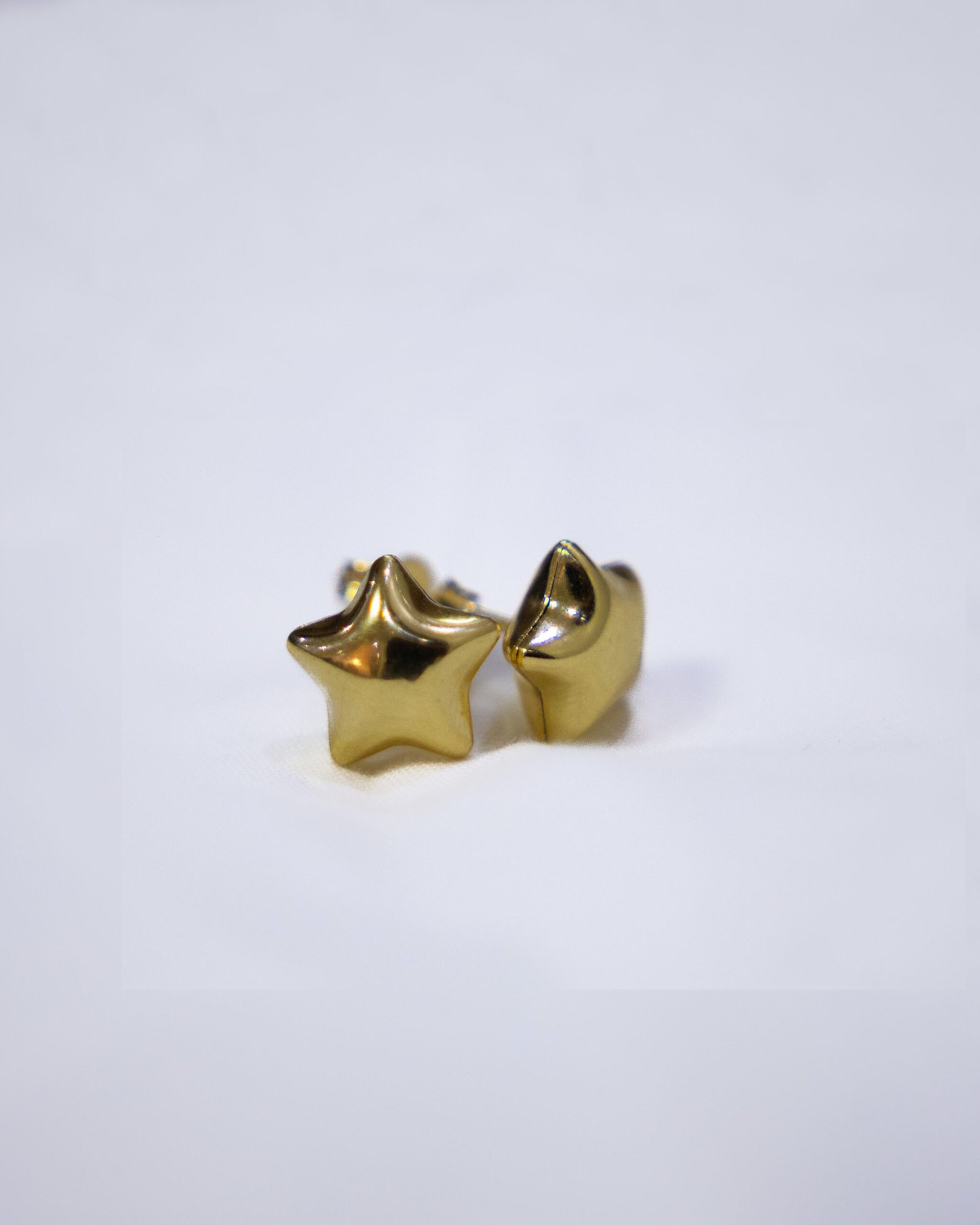 Star shaped stud