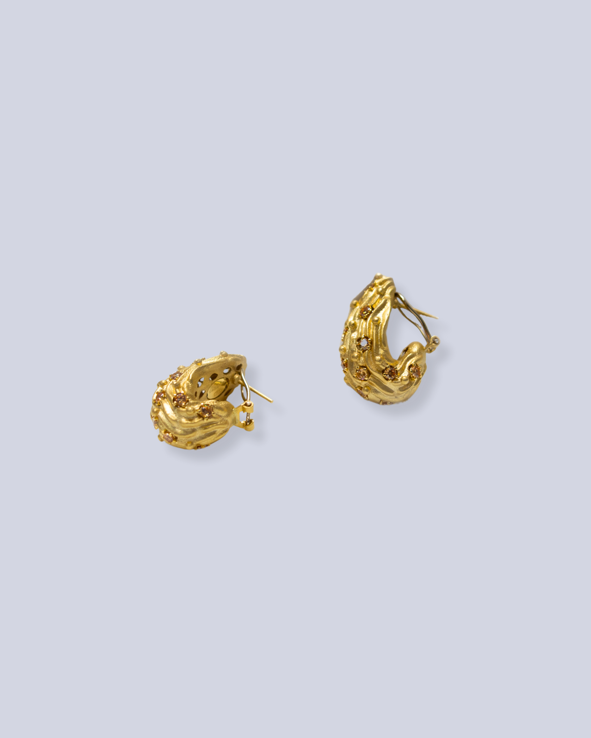 Yellow gold earrings with stones